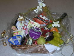 Sweet and Savoury Hamper with Wine