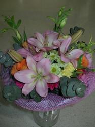 SPECIAL PASTEL POSY