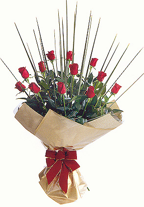 POSY OF 12 ROSES