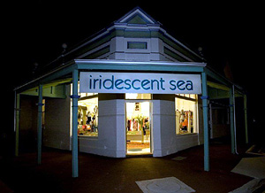 About Iridescent Sea