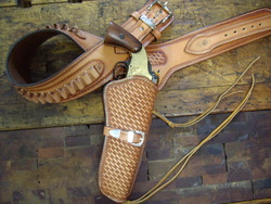 Deluxe single holster rig