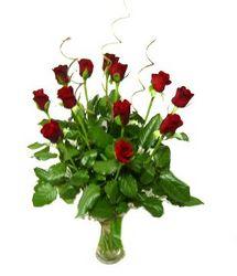 red roses in a vase Perth Australia