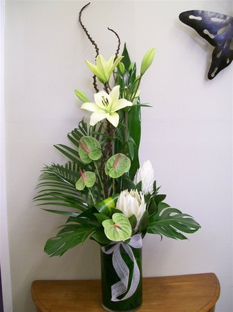 Flower Delivery Perth on Flowers   Flowers   Sympathy   Florist Perth Online  Flowers Delivery