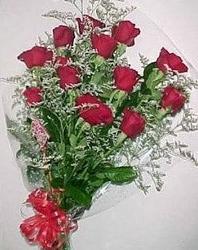 Bouquet of a dozen roses