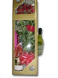 Valentines 10 long stemmed red roses in presentation box
