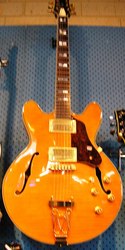 Legend Guitar