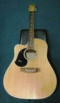 Maton EM325C