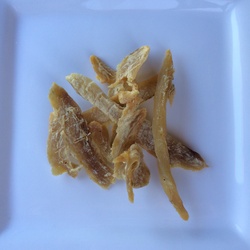 Fish Bites 50G
(Small Shark Meat Pieces)