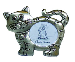 DP10312A Pewter look cat picture frame
