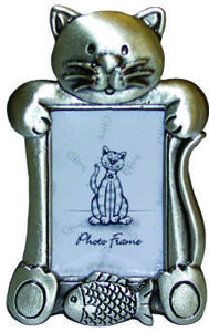 DP11422A Pewter look cat picture frame